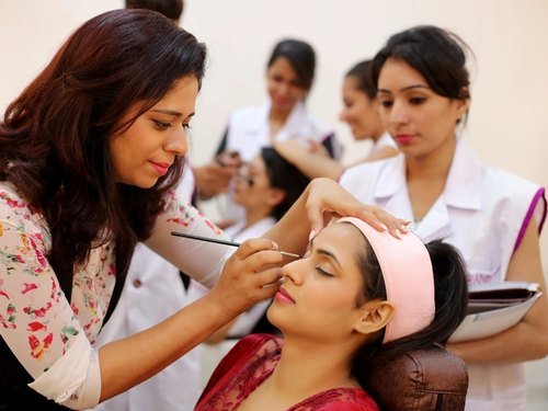 Shakuran Beauty Parlour Training Centre